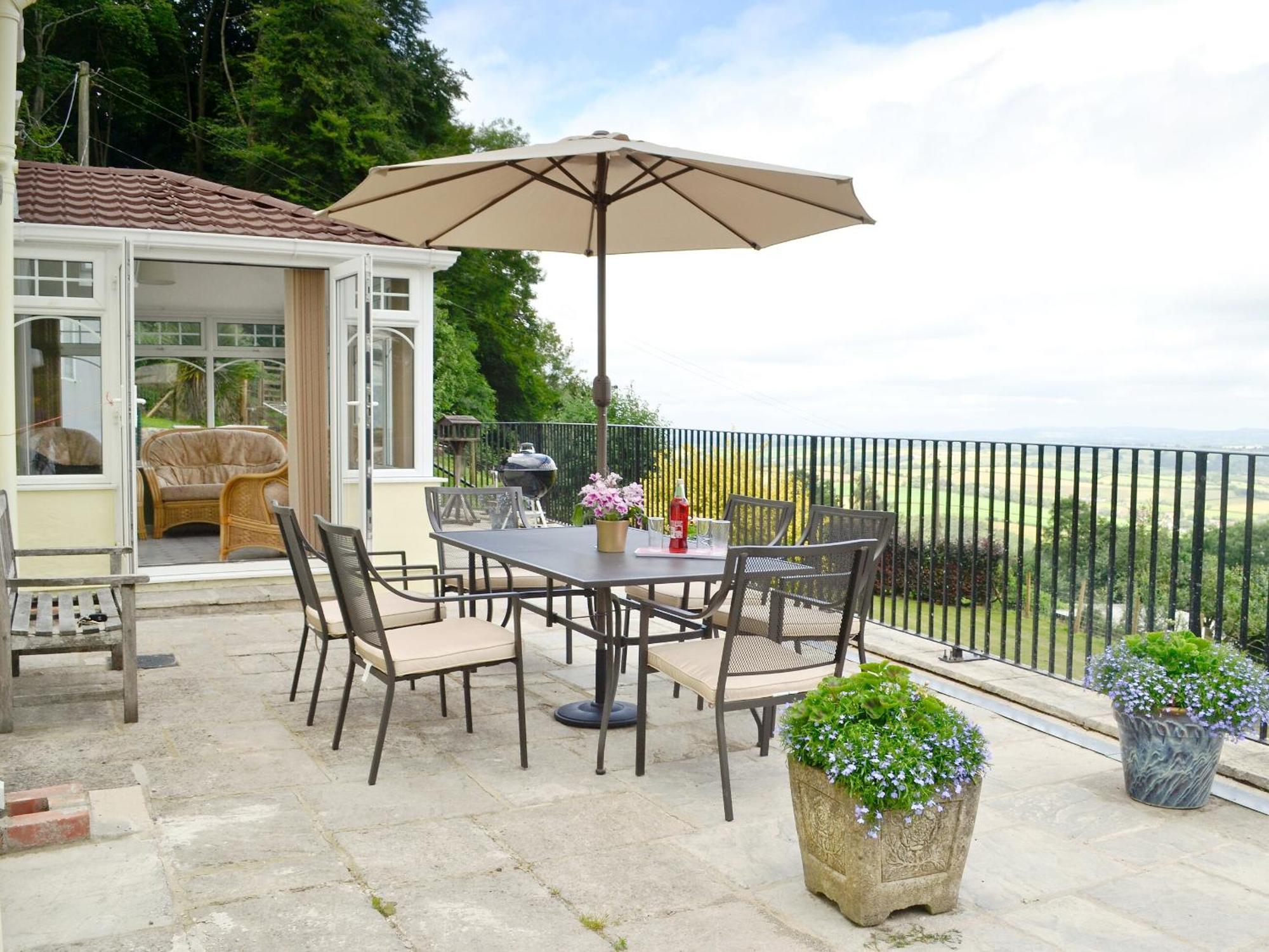Thornhill Villa Whitchurch  Buitenkant foto